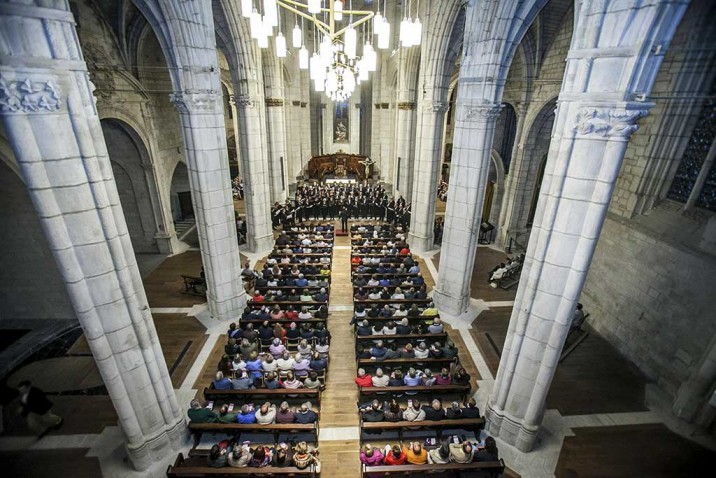 Concierto solidario de la Sociedad Coral de Bilbao en la Catedral de Santa María