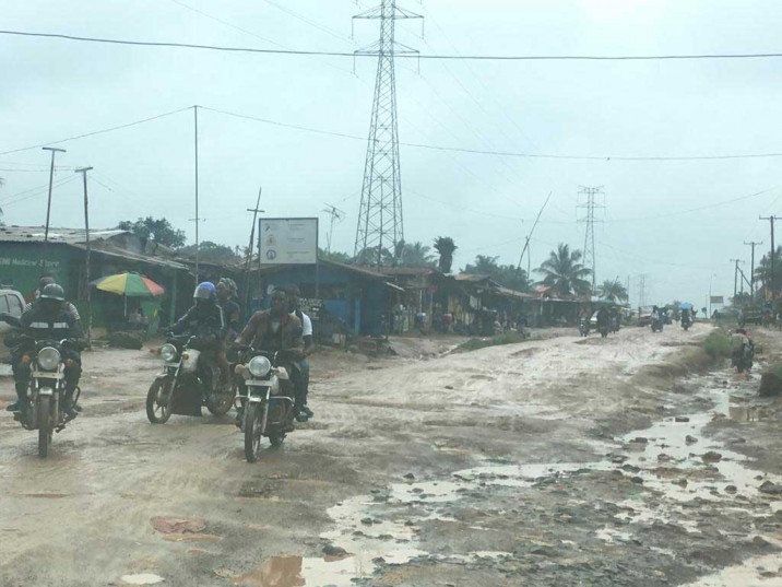 Pipeline Road, en Monrovia, Liberia