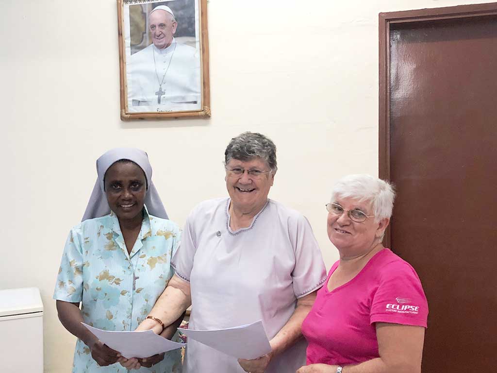 Sor Florence Adevor, Sor Barbara Brilliant y Sor Encarnación González