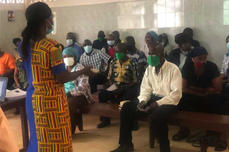 Seminario sobre medidas contra el Covid-19 en el Centro de Salud San Benito Menni de Monrovia