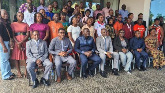 Participantes en el curso del Ministerio de Salud de Liberia