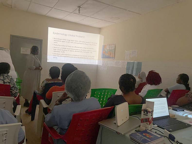 Un momento del taller sobre atención a pacientes con abuso de sustancias tóxicas